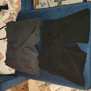 Bundle Athleta Prima Capri Featherweight Black SIZE 4 gray and black